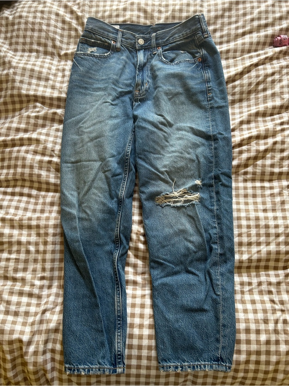 GAP Distressed Blue Barrel Jeans - 00/24